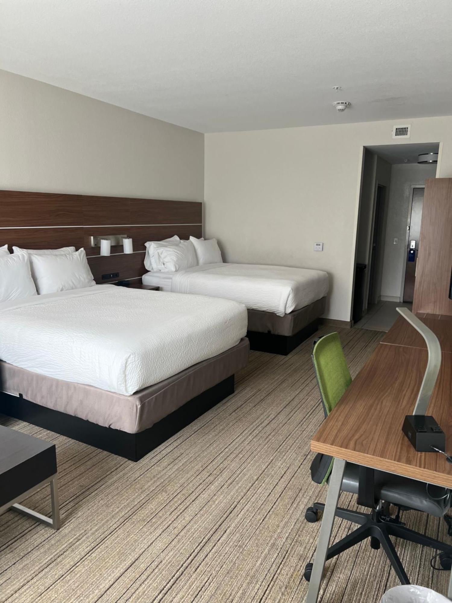 Holiday Inn Express & Suites Mobile - University Area By Ihg מראה חיצוני תמונה
