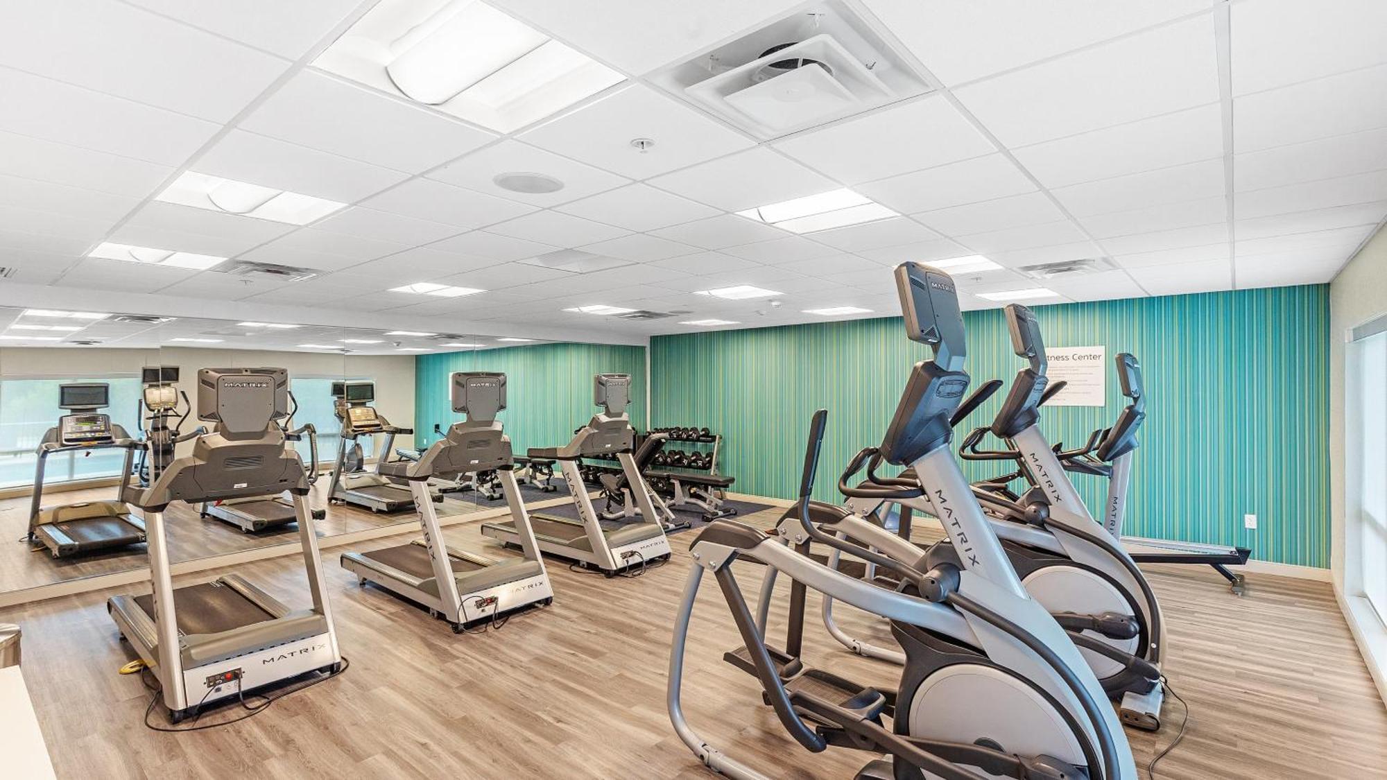 Holiday Inn Express & Suites Mobile - University Area By Ihg מראה חיצוני תמונה